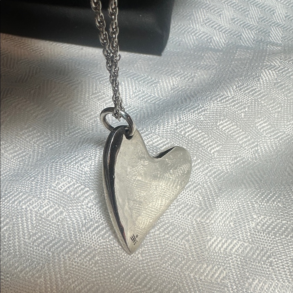 Authentic James Avery sterling silver necklace hammered heart charm